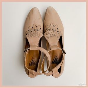 John Fluevog Tan Boho Heels